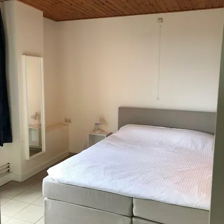 Koningswinkelhof Apartman *